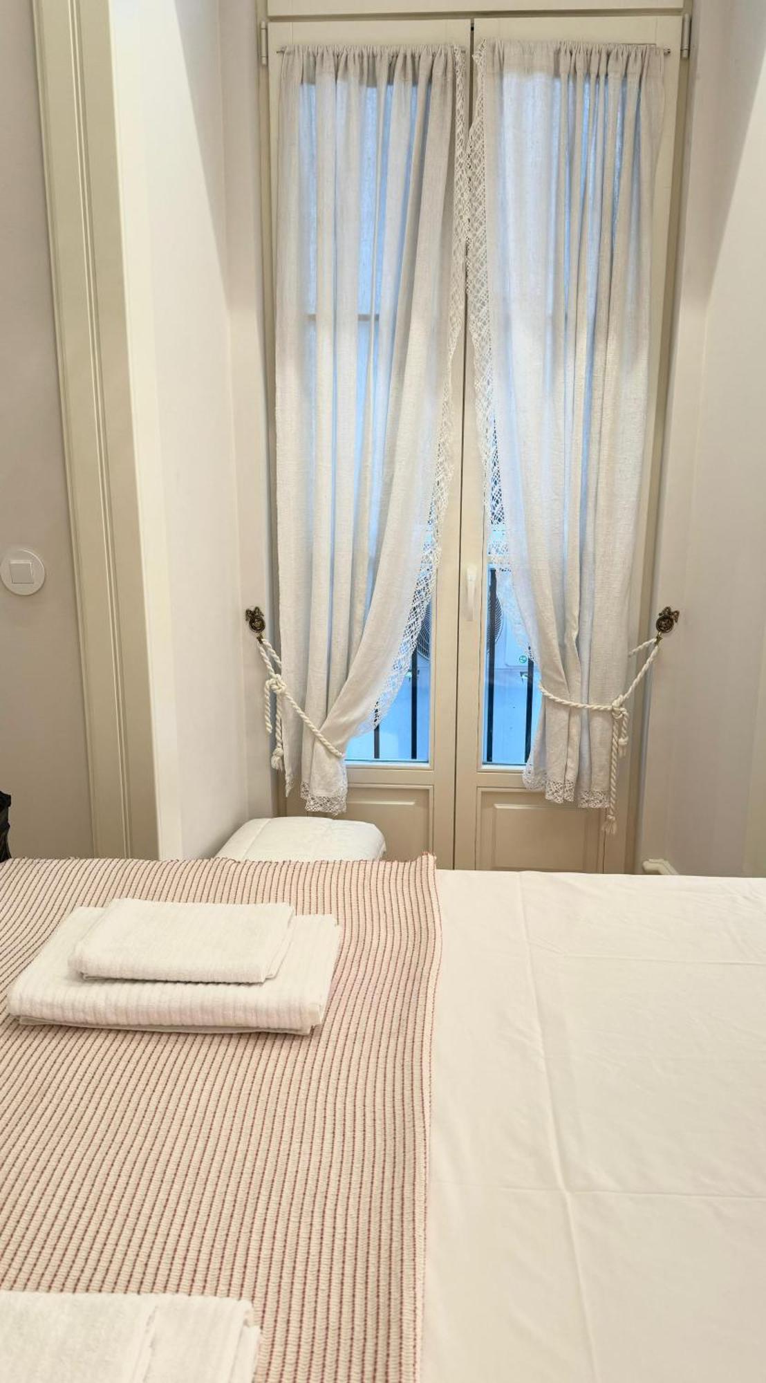 Quarto Com Banheiro Privativo Na Baixa ลิสบอน ภายนอก รูปภาพ