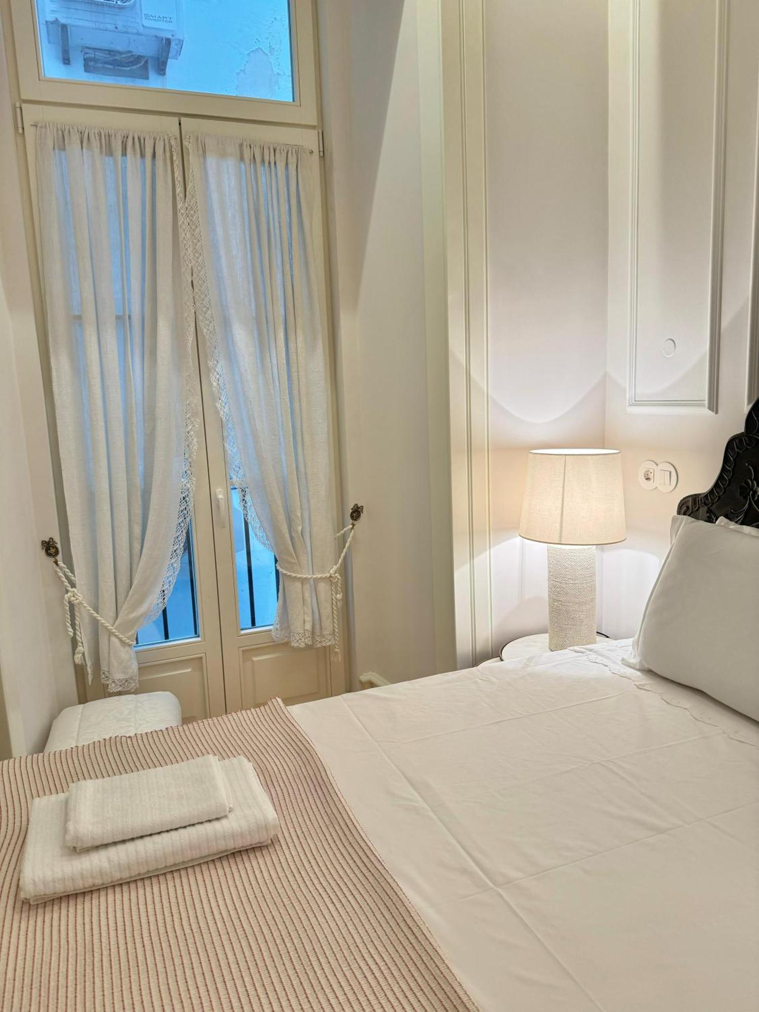 Quarto Com Banheiro Privativo Na Baixa ลิสบอน ภายนอก รูปภาพ