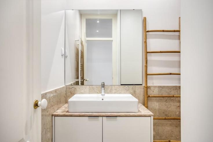 Quarto Com Banheiro Privativo Na Baixa ลิสบอน ภายนอก รูปภาพ