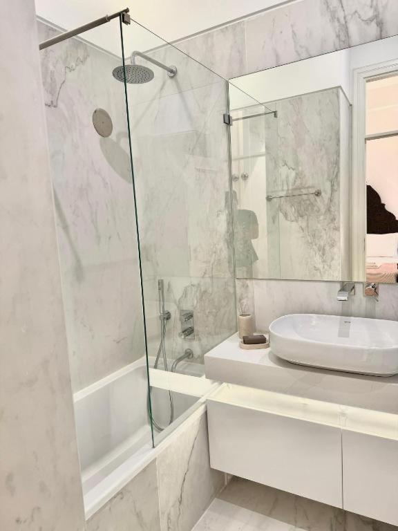 Quarto Com Banheiro Privativo Na Baixa ลิสบอน ภายนอก รูปภาพ